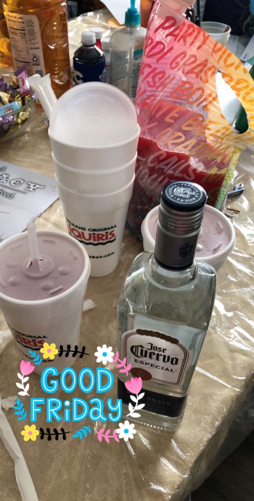 0o_BiTeMe_o0's tweet photo. #goodfridayvibes 🌥 https://t.co/BJbxrduWqO