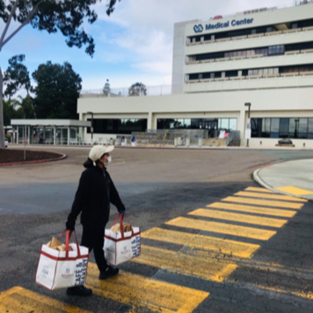 Specialtys's tweet photo. [We're in this together ♥️] Thank you Withersworldwide and University of California, Irvine for sending our boxed lunches to frontline heroes at VA Hospital in Greater Los Angeles. https://t.co/n6FvOmrW9P