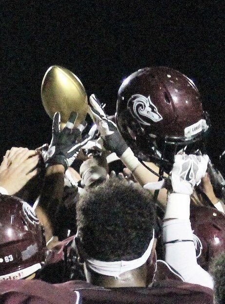 MPCLoboFootball's tweet photo. Several big time difference makers committed to the 2020 #LoboFamily this week. Don't worry they will formally introduce themselves this fall #WolvesMoveInSilence ๐บ https://t.co/pfQM6keT38