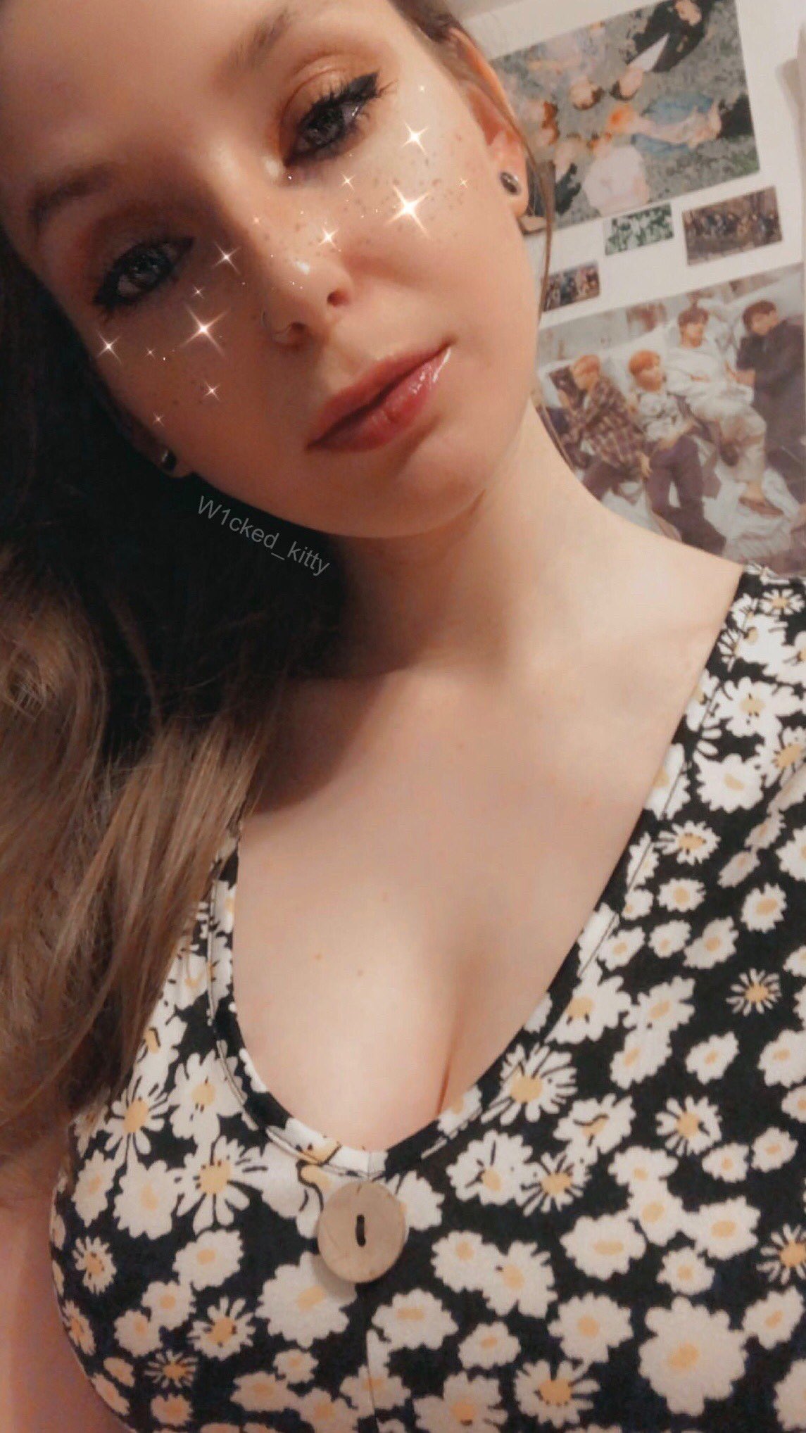 𝒦𝒾𝓉𝓉𝓎🥀 on X: Cant fuckin go anywhere but still gotta get dolled up  so yall know how fine I be lookin ☺️ t.coTQ2pVcMsKY  X