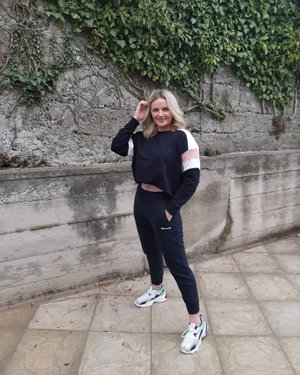 JessicaxPower's tweet photo. Check out this look from https://t.co/oMN7tx75Gk https://t.co/VY7g4wbQSJ
Download the https://t.co/oMN7tx75Gk app to see! https://t.co/0rtiI9Iooi