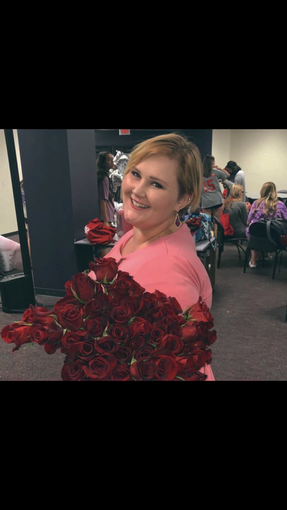 Morgantaymaley's tweet photo. My favorite memories have been getting to visit @alphaomicronpi HQ, getting to serve my chapter as VP recruitment twice, attending Convention and being able to see the new branding rolled out, and getting to be Yell Contest leader for my chapter❤️ #TarletonGreekWeek @TSUGreekLife https://t.co/ToPljKjRzH