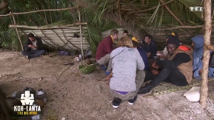 lzedr_'s tweet photo. Ptdrrrr exceptionnel ils ont remis Ahmad au coin #KohLanta https://t.co/EfEMDdY0Kv