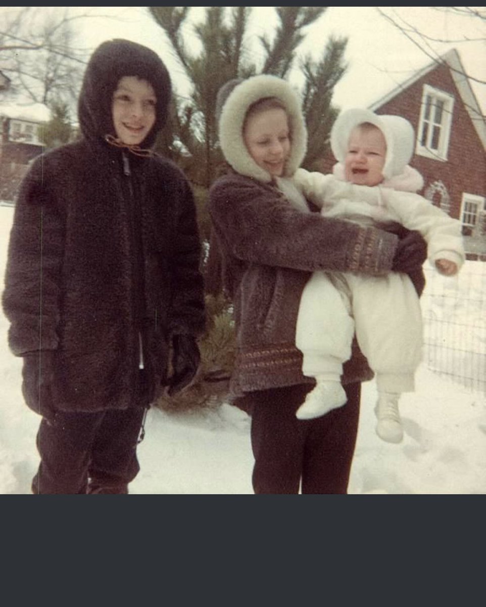 LadyofBand's tweet photo. Happy #NationalSiblingsDay to my big sis and big bro ❤️ Thise were some cool 😎 clothes https://t.co/8RbWN8SKko