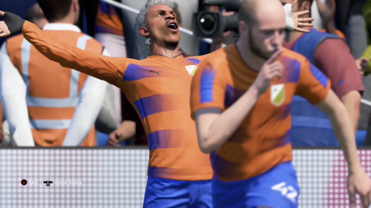 GoodBatzFC's tweet photo. 3/3 for the Batz 🔥

2-0 win ends in Sol Campbell telling fellow defensive partner Oritsé Williams “I’m gonna come to your house and fucking stab you” after he sees a second yellow🟡🟡

If anyone sees a head that looks like Leigh Griffiths rolling about its our left backs 

#FTB https://t.co/q9vgsNl1zo