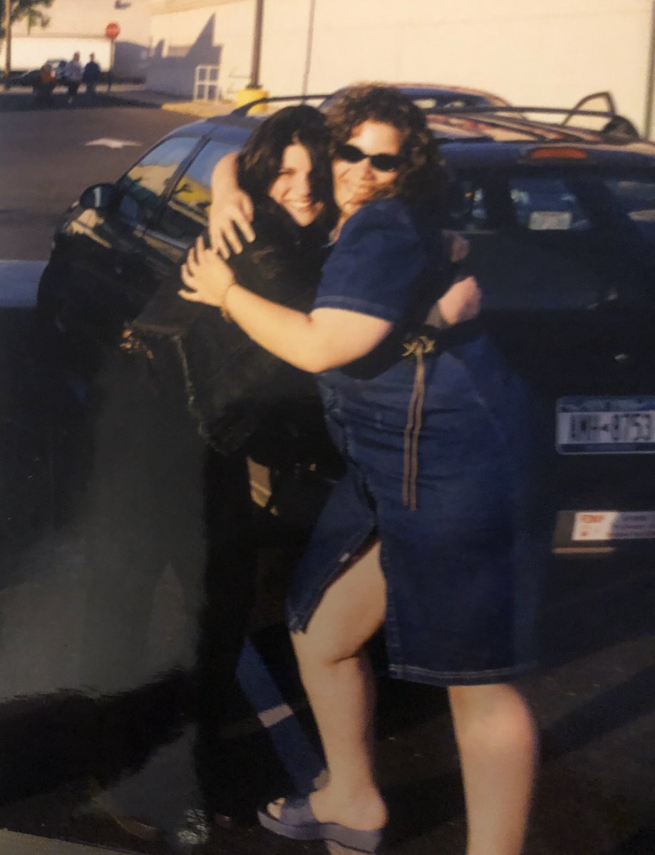 vickienatale's tweet photo. It’s  #NationalSiblingsDay I love my sisters so much. 💕 @StoskoNicole @AnellinaNatale please god keep them and all of our families and friends safe. https://t.co/xIanDRe8yg