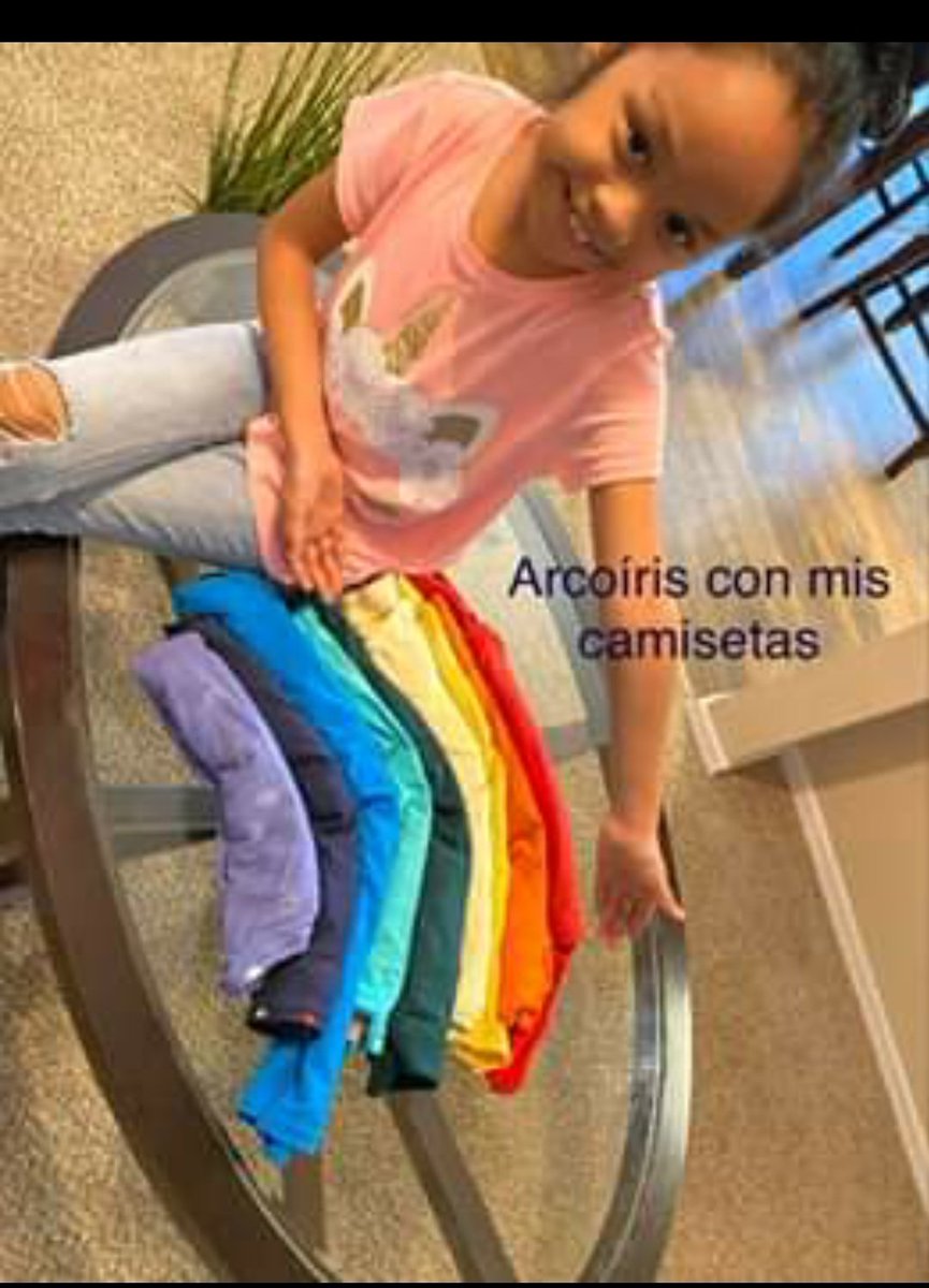 Fernandez2B's tweet photo. Happy to see my students reading and working hard at home #McKALLin https://t.co/UVgiddtmip
