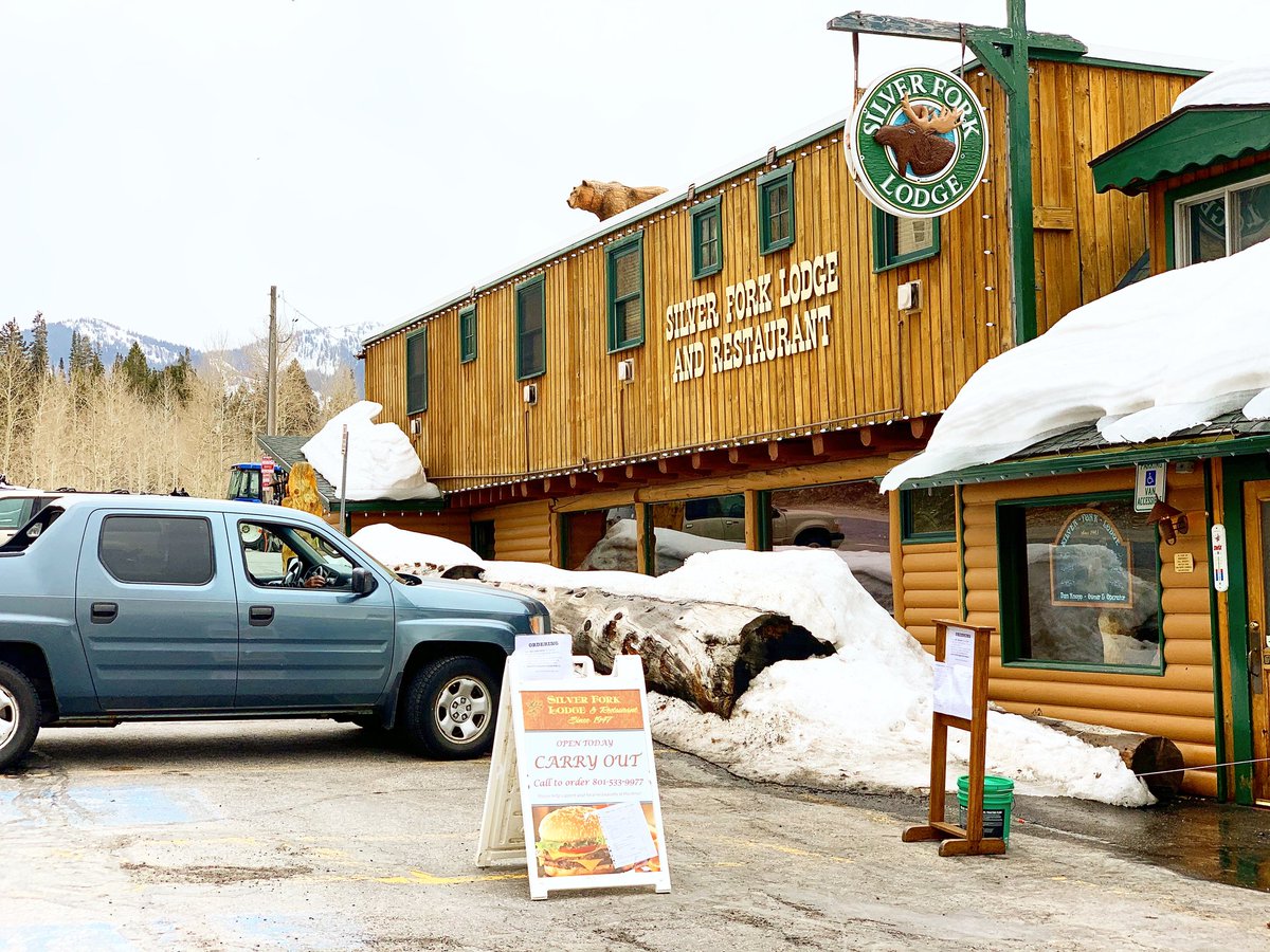 SilverForkLodge's tweet image. Call 801 533 9977 to place your order
Then make the beautiful drive to safely pick it up!
#silverforklodge #bigcottonwoodcanyon #curbsideutah #utah #brightonutah