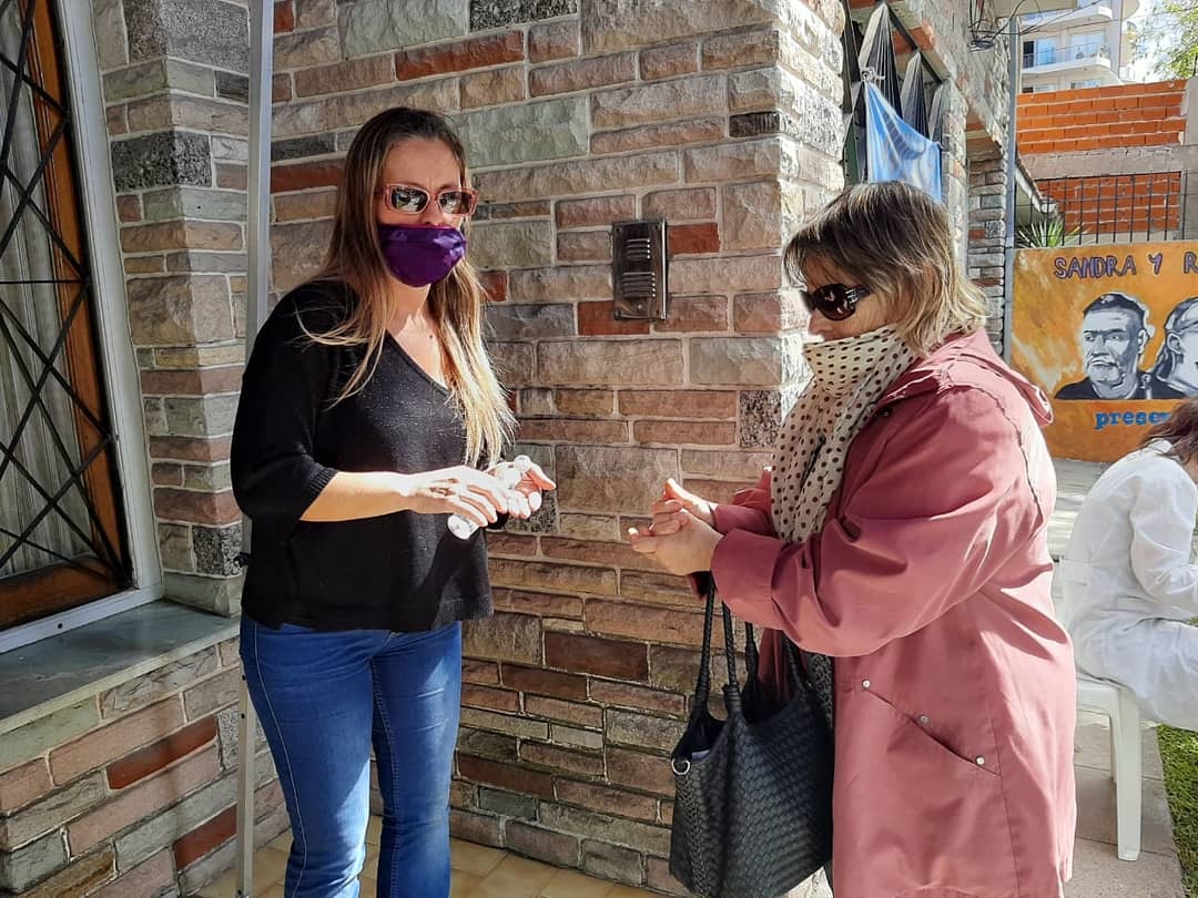 DanteBoeri's tweet image. Segundo día de vacunación para nuestrxs jubis. En #Ezeiza y en #Echeverria 
Gracias equipo de salud del @SUTEBAProvincia y CES del @Sutebaeche_ezei por tan magnífico trabajo.
Siempre estamos pensando en nuestrxs afiliadxs!!!
@DiarioEE @echeverriaol @hm_hugomoreno @PDSurradio