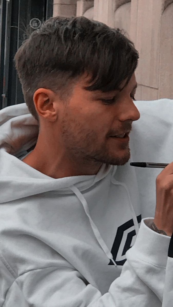 thislouisharry's tweet photo. Sweetboy x😇
#LouisTomlinson #LarryStylinson #LarryIsReal #louistom #lthq @Louis_Tomlinson @LTHQOfficial https://t.co/LmU7ndbPBh