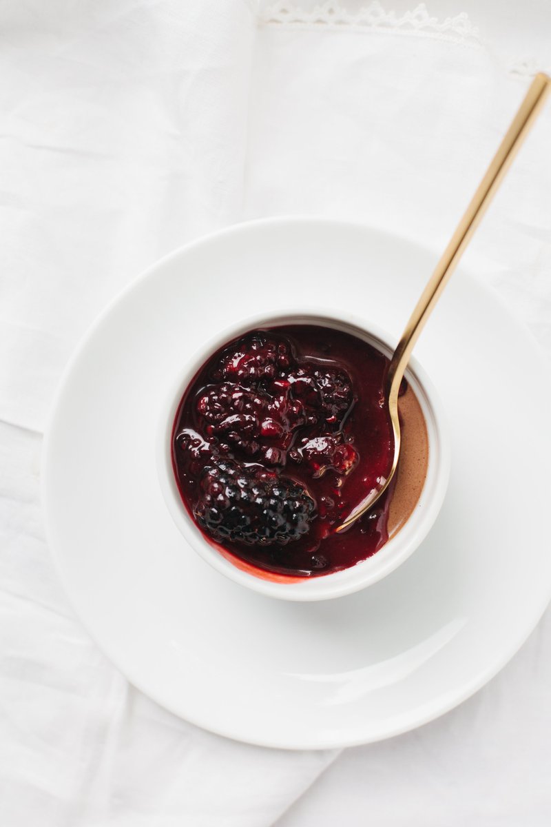#Chocolate Panna Cotta makes a perfect ending to any #Ottawa dinner. In our recipe the blackberries help round out the chocolate goodness. chefsatmassines.ca/chocolate-pann…