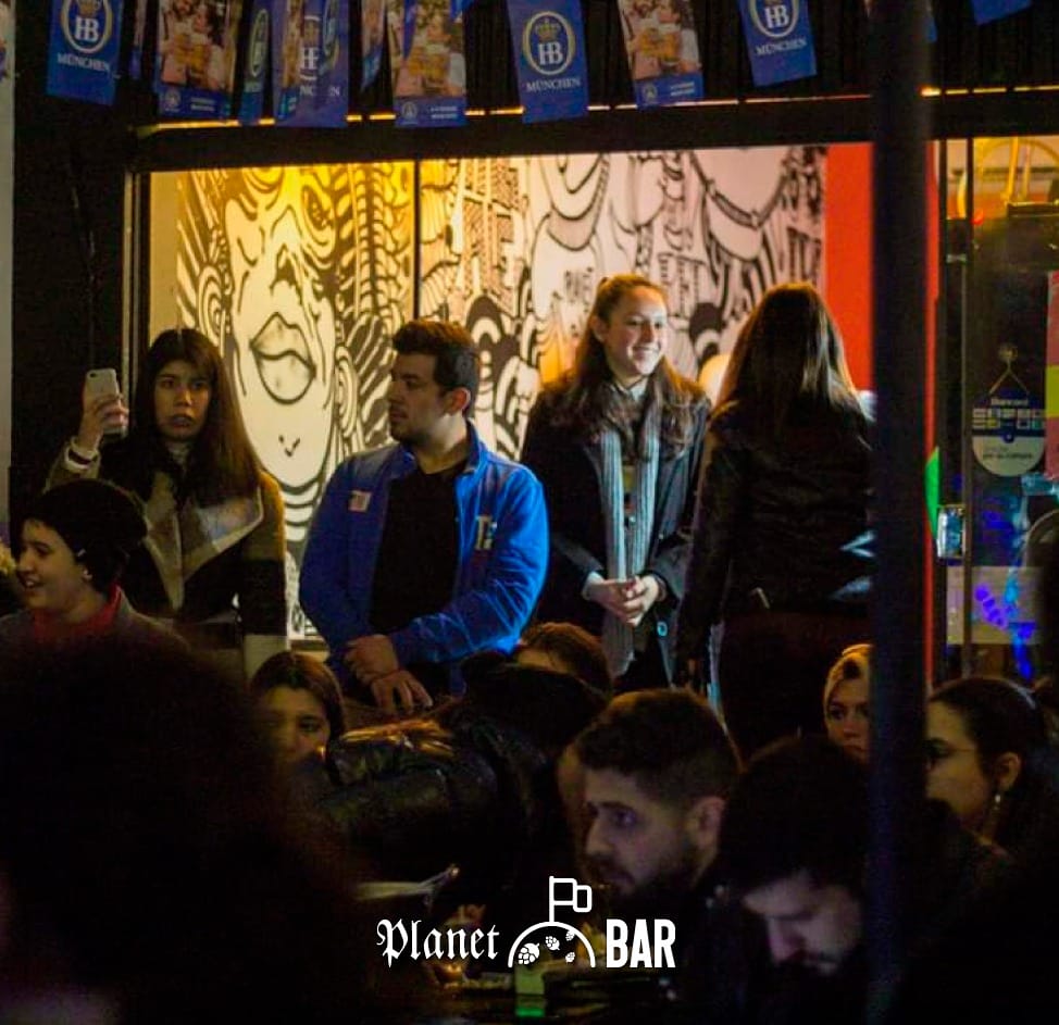 planetbarpy's tweet photo. ¡Extrañando nuestra segunda casa!
¿Ya tienen planes para el reencuentro?
.
.
.
#planetbar #casallena #corazoncontento https://t.co/CzL43soSsS