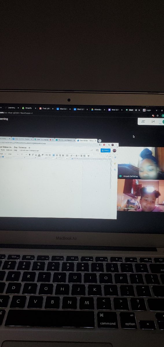edmonds_ii's tweet photo. RELC II had a fun day of remote learning!! Scholars had the opportunity to participate in dance, exercise, eagle mentoring, art class, soul steppers, and girls group. Shout out to the dedicated staff of RELC II! #remotelearning2020 #socialemotionallearning @Principalmluard https://t.co/ubiyEM8zM9