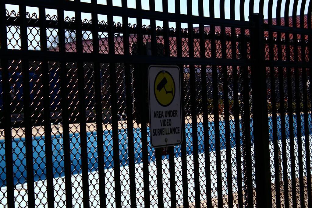 icateens's tweet image. This week’s Friday Feature is Montero! He’s a photographer, author, gamer, guitarist, and more who is part of our Advanced Photography group and Artists &amp;amp; Writers Collective. These are photos he took around Malcolm X Park. Follow him on Instagram at @larenz_media and @larenz_art