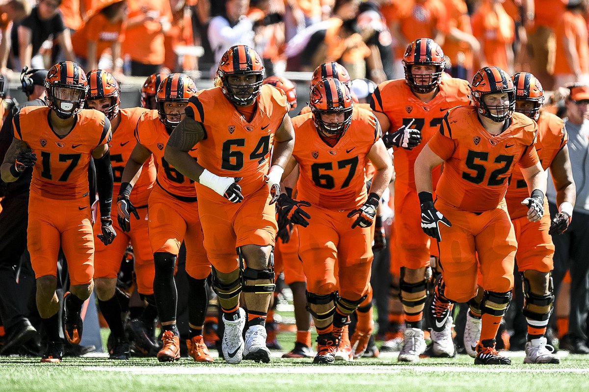 CarltonNBrown's tweet photo. After a great chat with @CoachWozniakTE and @Coach_Smith, I'm proud to announce I have received an offer from @BeaverFootball!! Thank you @coach_dschuster @collegepromoca @MCPFootball 
@BrandonHuffman @LJ_Reyna @PAGMETER @slopocsports @StanleyOnSports @ThePrepSN @Neil_Hebert https://t.co/pSB7atir5R