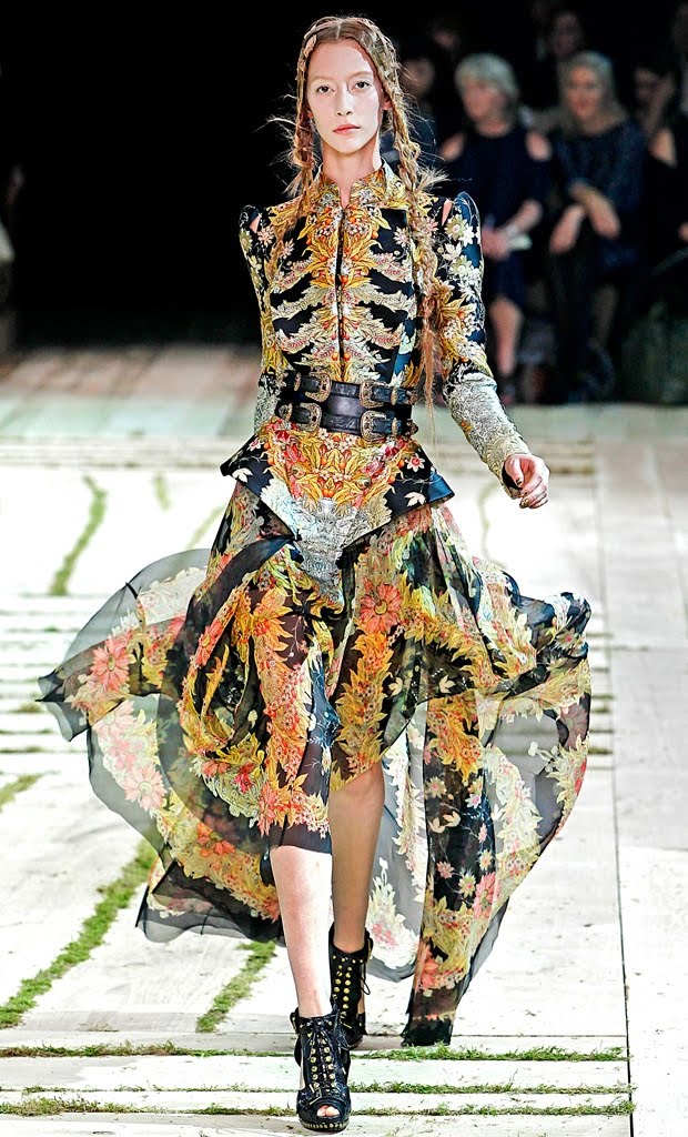 5. McQueen (Sarah Burton McQueen tribute 2011) meets the colorful Trametes versicolor