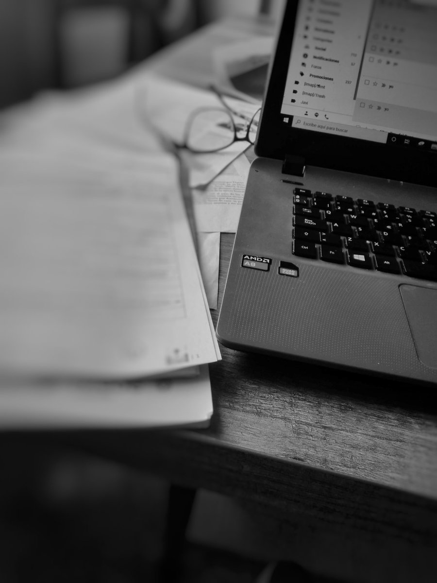sroblesmar's tweet photo. 🤓 Seguimos formándonos, esta vez toca el curso integrado de Google for Education de la @fg_ull. La vida es un aprendizaje continuo.🤓 #gedull https://t.co/1TEMUiBO72