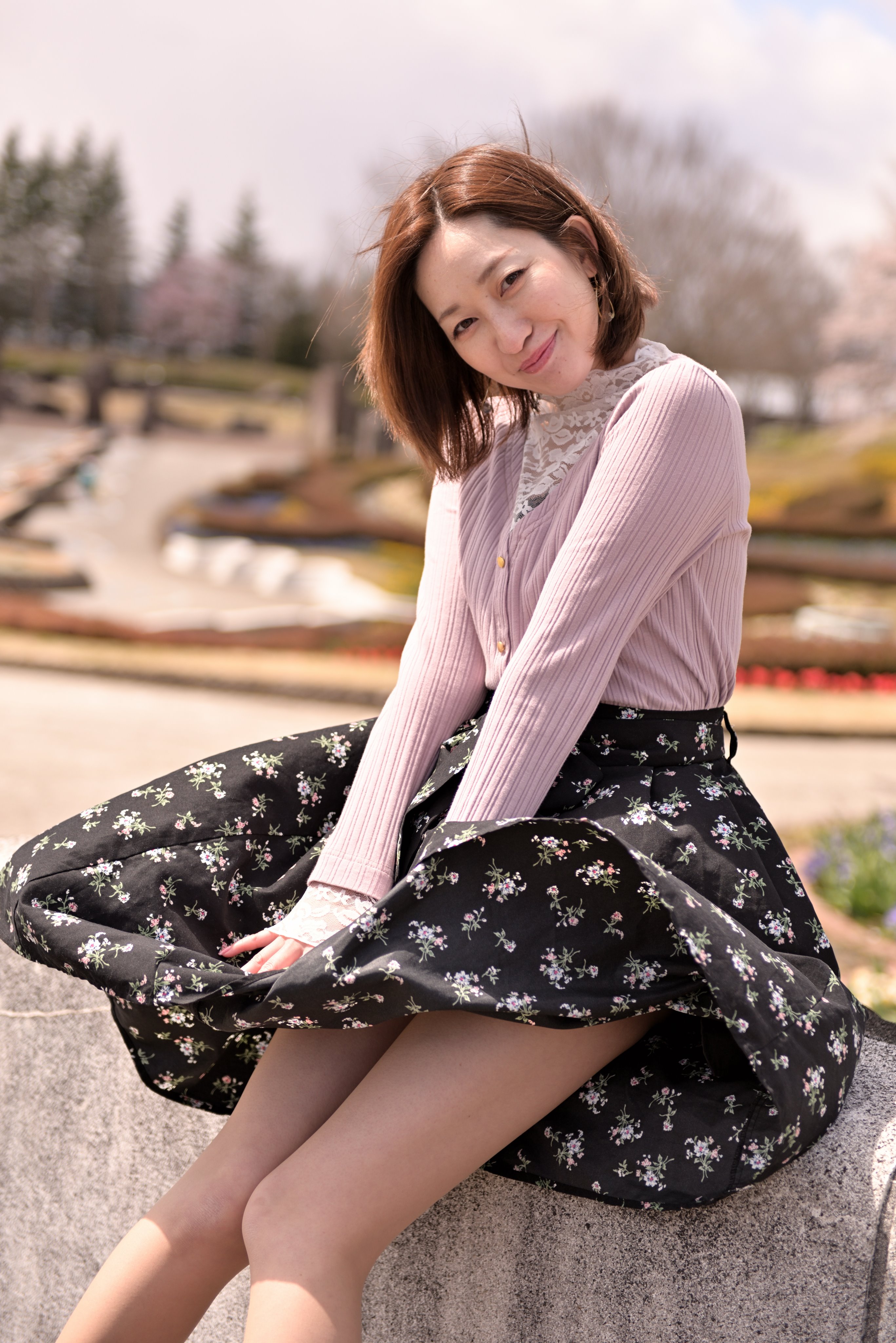 人妻　ポートレート　スカート 