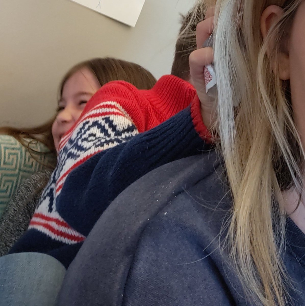 mrsmancusopky's tweet photo. Every time I sit down to use my computer they are right behind me?!?? #learningnewtech #homelearning #ilovethemstill https://t.co/P5YXfR6fpB