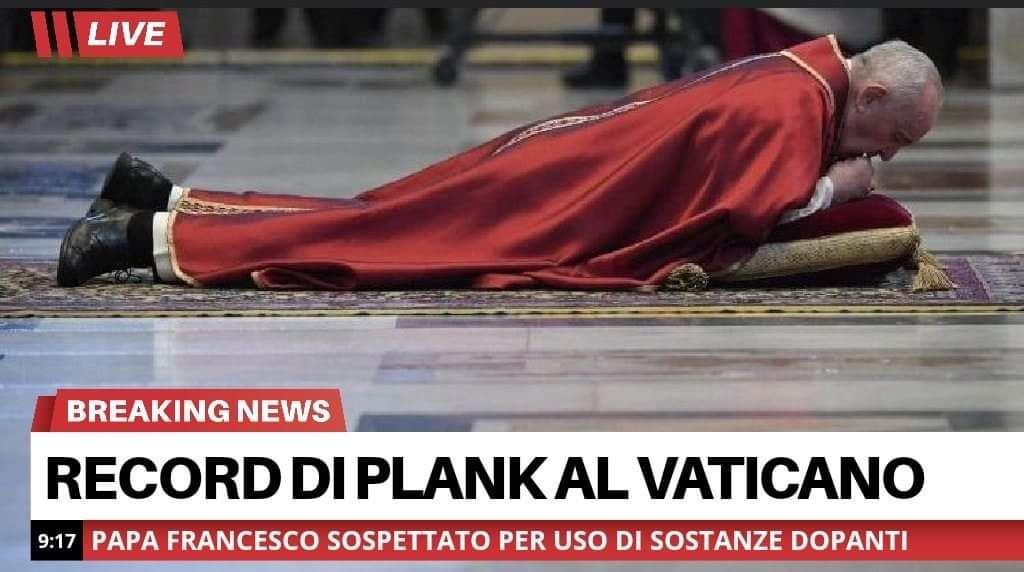 FromPera's tweet photo. nel frattempo
#venerdisanto https://t.co/okuvsE4KLt