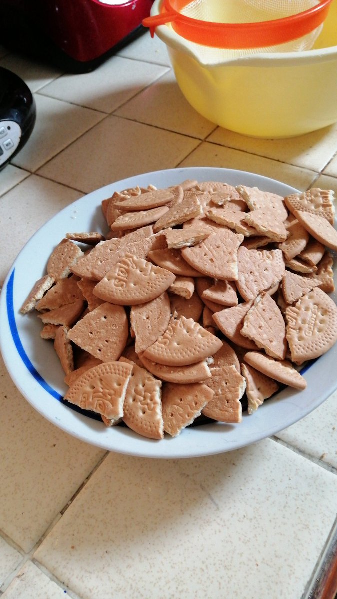 naye_sr's tweet photo. Cooking!... https://t.co/WekRWkQqlY