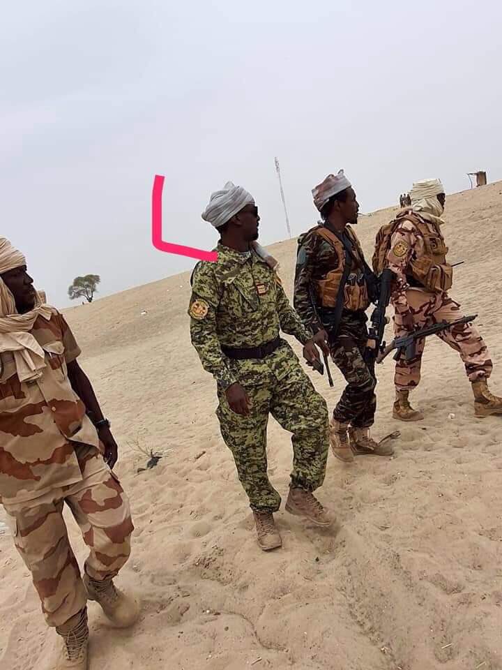 The son of chadian President idris Debby, Zakaria Idris Deby Itno. He is the Ambassador of Chad to United Arab Émirat !!! And came to fight boko haram in lakeChad region! He is a Full Conel.
Cc: Abubakar Kurbe