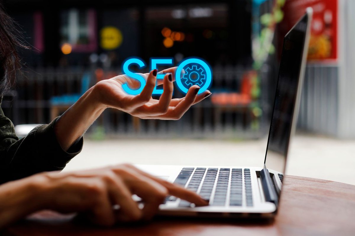 collaborada's tweet photo. Is your business on Squarespace? Our SEO Newsletter is free now through May.  https://t.co/fIfeLmrWXU https://t.co/EIA32pXhKm