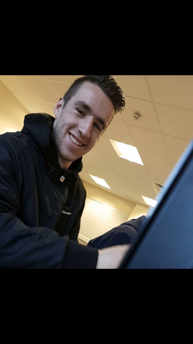 Charlie Bates tweet media