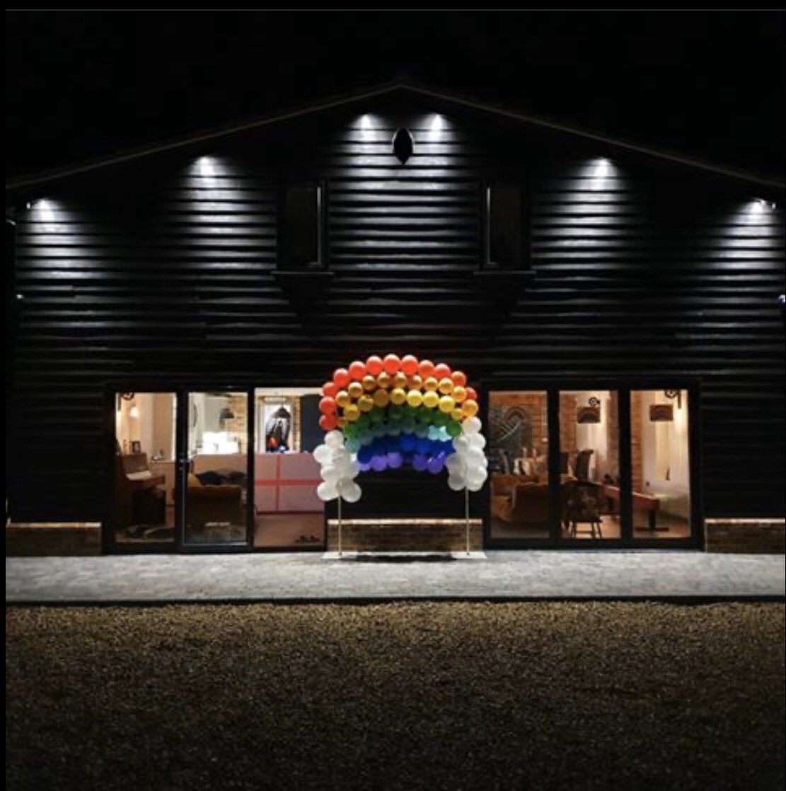 Xxelliexlouisex's tweet image. Fantastic job by my very clever family Maisie Evie and Mummy and daddy for all the Key workers in the country 
@NHSuk @NorfolkPolice @sooley77 @UniformPropert1