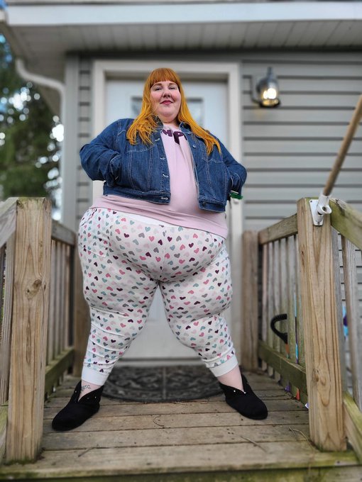 This is me literally right now. Look how fat my face has gotten! Also all of me. Yes I&rsquo;m wearing my house