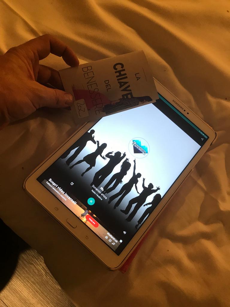CarlitosWayFire's tweet photo. Lunes a Domingo (superando los 800.000 minutos al mes de escucha) #centova

Vamos con #elexorcista 24 horas de #show

Solo por ▶️ https://t.co/CxYu3dfMmj
Descarga las app aqui👇

Apple en ▶️https://t.co/nDPk0pUGNf
Android en ▶️https://t.co/Sl5icCSaMX

#noparesdereir
#carlitosway https://t.co/cFxwyoRV66