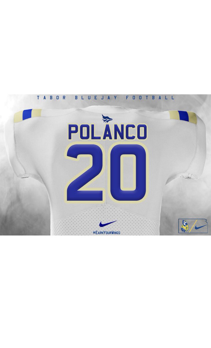xprime25's tweet photo. Extremely blessed to receive my first offer from Tabor Blue Jays! @Tabor_Football @Angrybirdfb https://t.co/cEV3DMkUUz