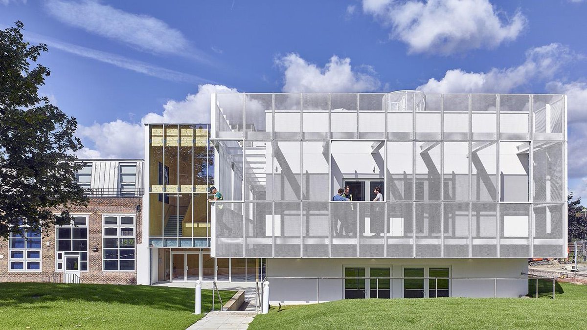 ArchitectsJrnal's tweet photo. . @UPB_London completes £2.2m building at a south London school. The 10-classroom block uses walkways, terraces and different teaching levels to facilitate the teaching of STEAM subjects https://t.co/gAajTT5EKz https://t.co/GKtnKOkczH