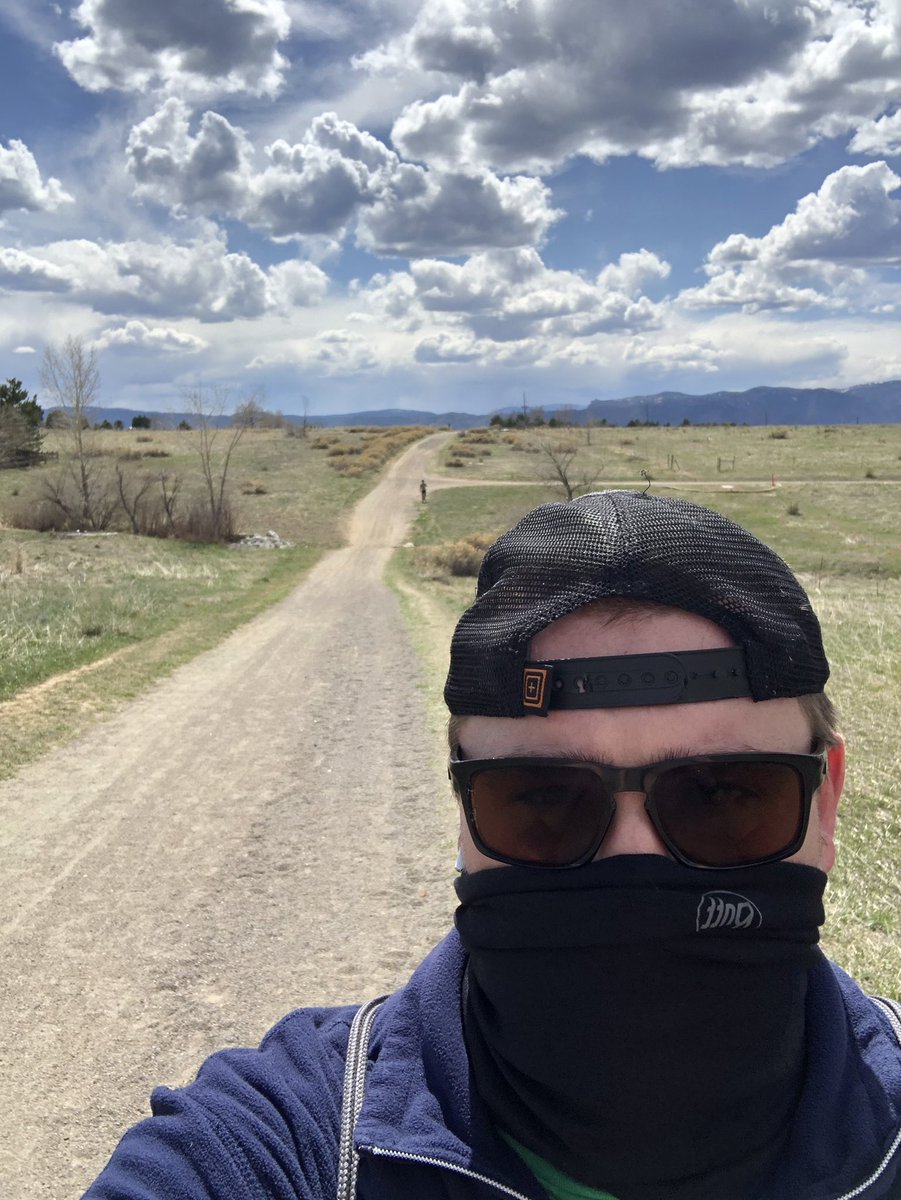#MoodyOnlinePE @RanchViewCW1 beautiful day in Colorado before the storm this weekend!