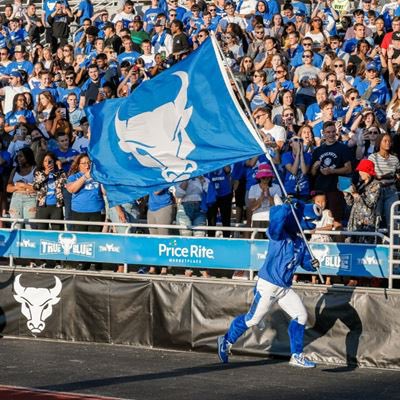 elainemrussell's tweet photo. @MACSports Missing our @UBAthletics spirit squads  on this Fly The Flag Friday!! https://t.co/87KqX5tvMy