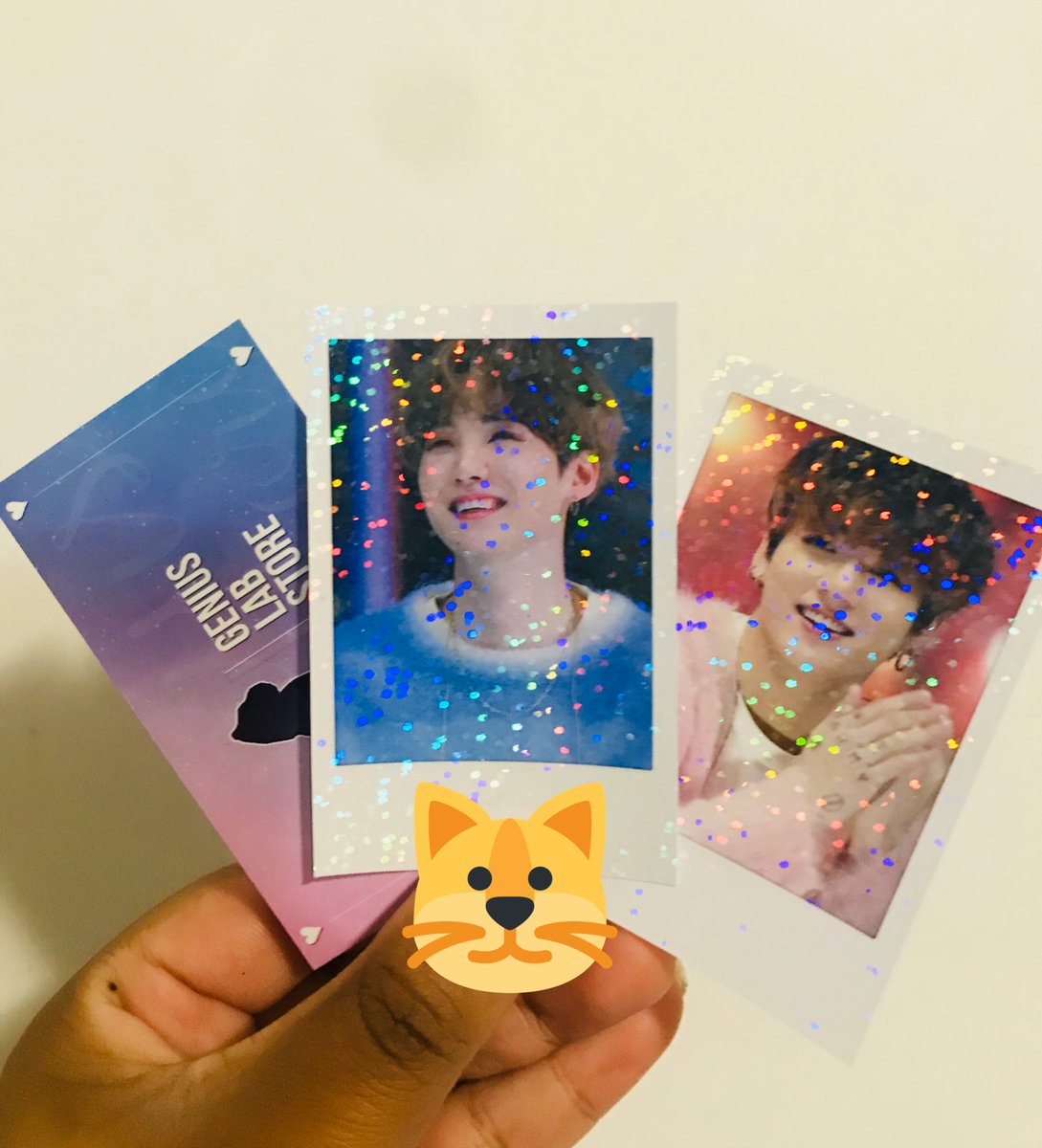 GLStore_'s tweet photo. SORTEIO ✨

Valendo: 
2 polaroids holograficas 

Regras: 
> estar seguindo a @GLStore_ 
> marcar 2 amigos e dar RT no tweet da nossa rifa 
> RT 

Resultado: 
21:30 💕 https://t.co/qJkcqmhEys