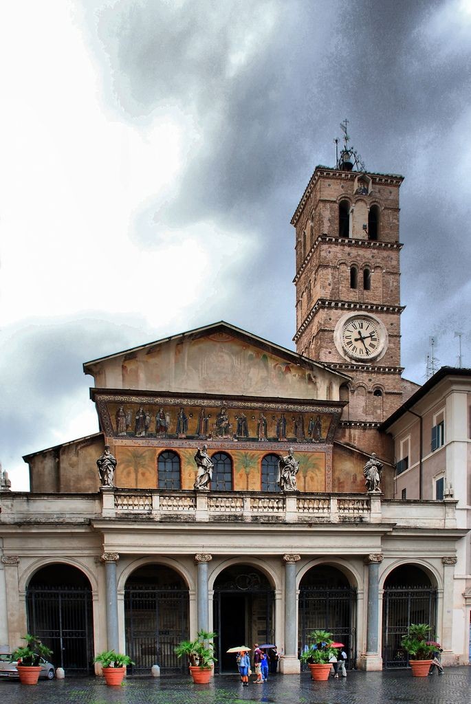 the trastevere- peaceful bohemian neighbourhood of rome- medieval churches, traditional roman cuisine, small shops- basilica di santa maria