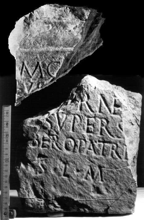 4/ This is obvious as inscriptions written in Latin mention the deity Liber Pater, a Roman God of wine, fertility and freedom, later syncretised with Dionysus/Bacchus.But the ruins of this temple hid something else... inscriptions written in the Iberian script and language!