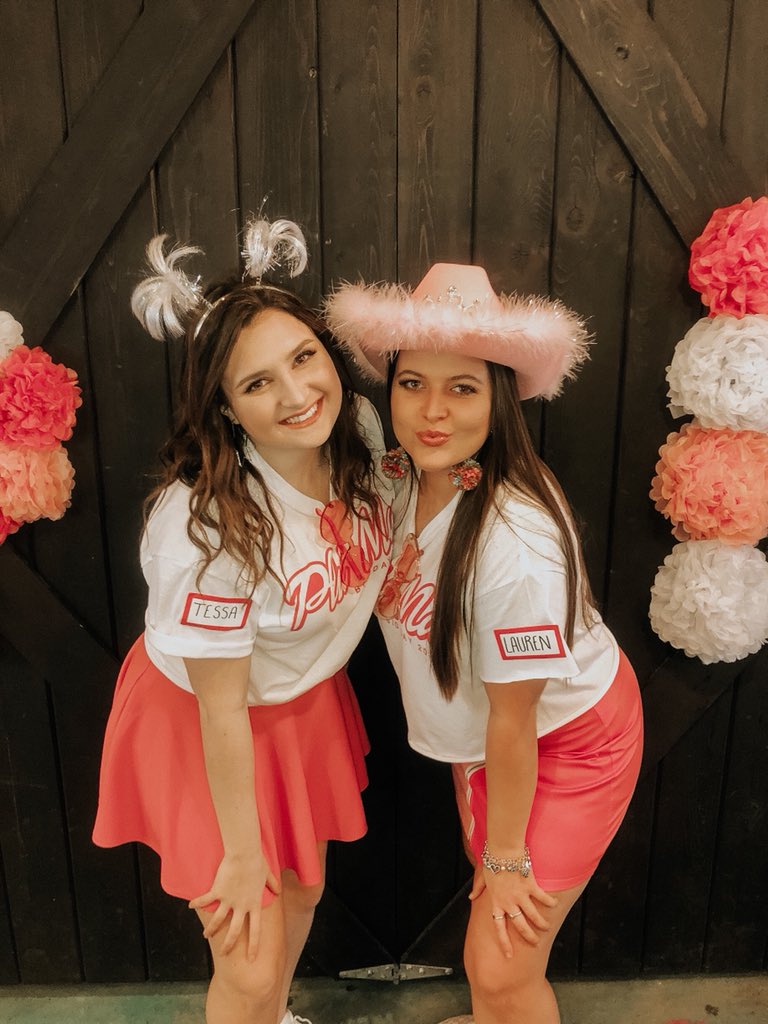 lau98t's tweet photo. while in Phi Mu, I have had so many experiences. I couldn’t pick just one lol. I made lifelong friends and loved every minute of it. I miss them all so much!! #TarletonGreekWeek @PhiMu_TSU https://t.co/c2gyDOVax2