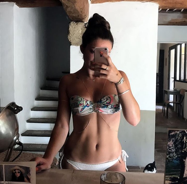 Möchte jemand mit mir telefonieren, um die Langeweile der Quarantäne zu verringern? 😣

Like and retweet ❤❤