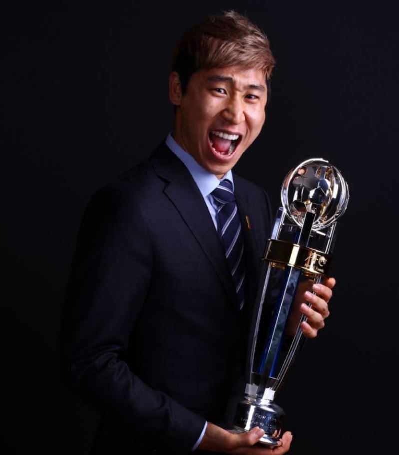    Happy Birthday 2012 AFC Player of the Year, Lee Keun-ho!   