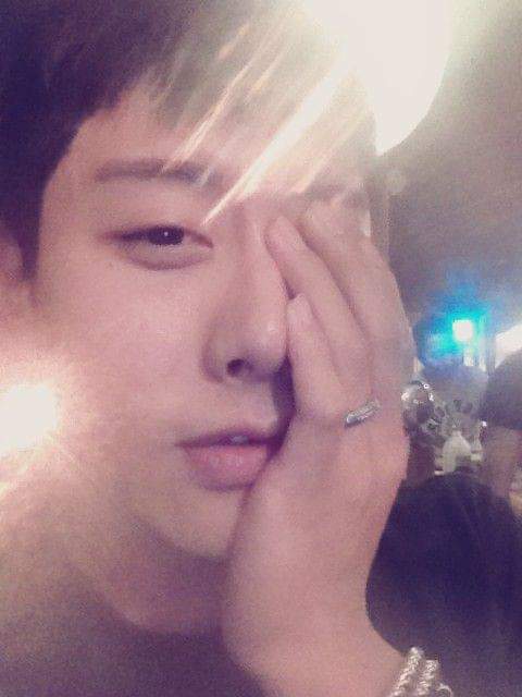 lovecaptainpark's tweet photo. 나도 모르겠음... 옆에 앉은놈이... 이렇게 주문하고 다 올리라고...

오전 1:52 · 2012년 8월 23일 https://t.co/oGNacjn5x6