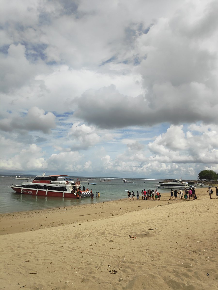 happy saturday yall!! hari ini mau share foto-foto yang pernah aku ambil tapi cuma dibiarin di galeri aja gitu
