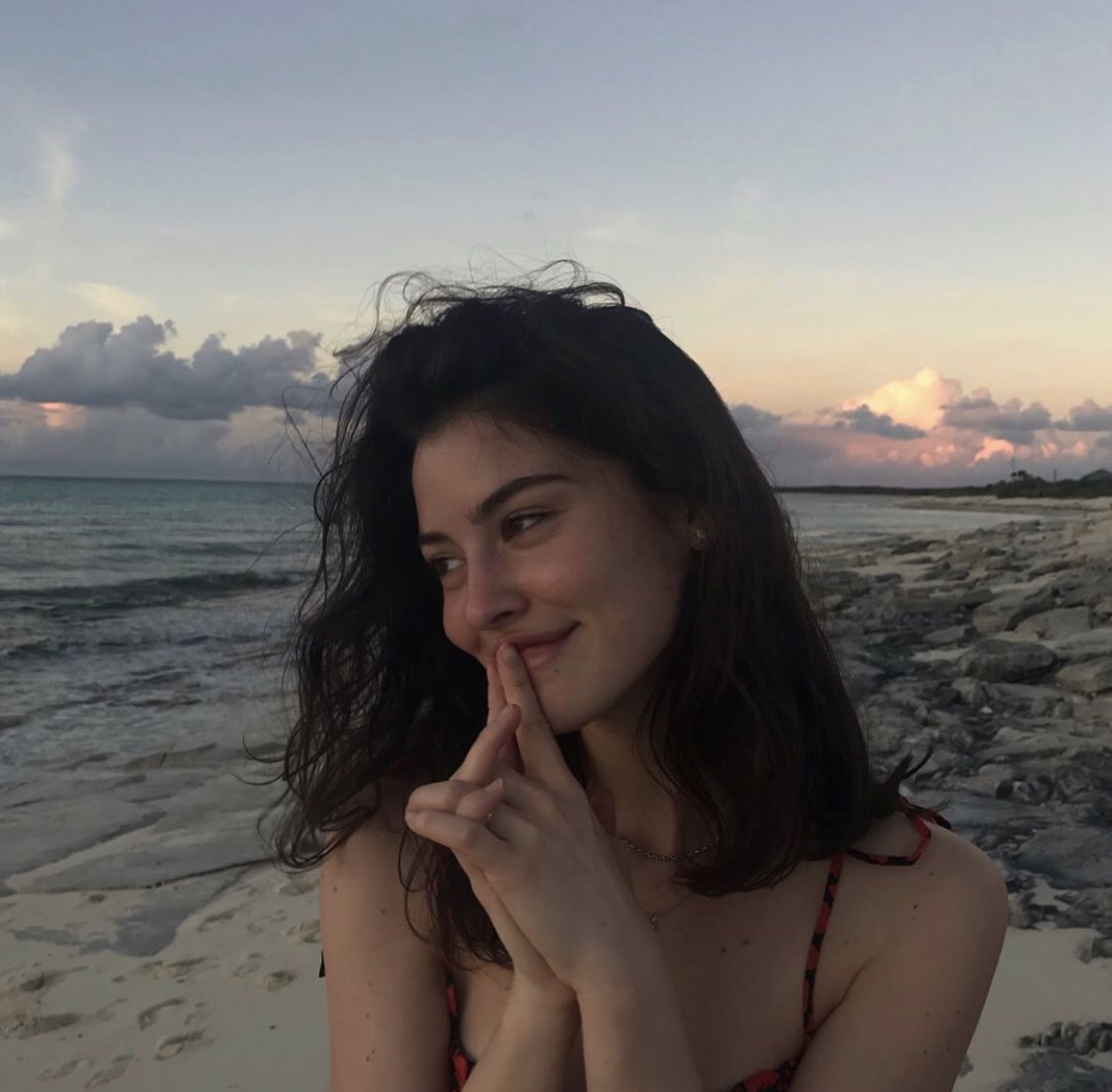 i do openfollow for all western rps, i want to make some new friends🥺 if you want to be my friends just click the retweet button thank u✨