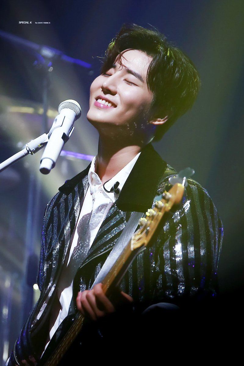 ┌─────────────────┐   .    -ˋˏ Ｙｏｕｎｇ ｋ ｄｉｍｐｌｅ         Ａ ｔｈｒｅａｄˎˊ-└─────────────────┘