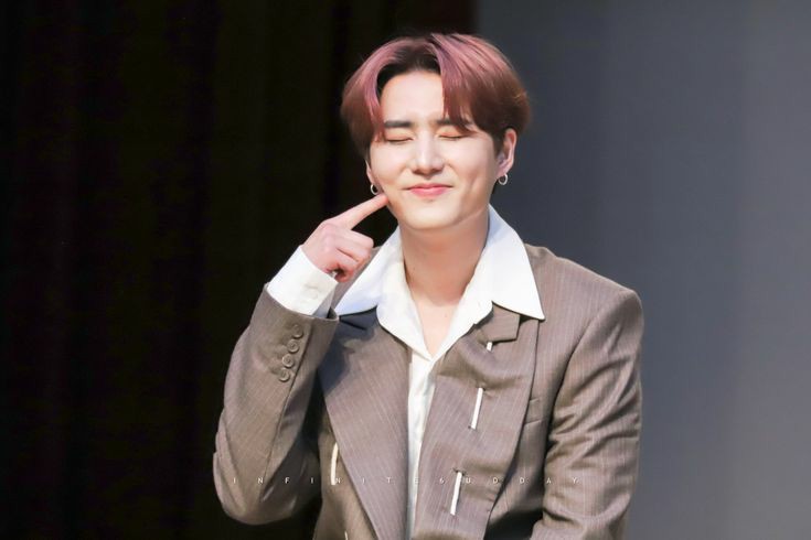 ┌─────────────────┐   .    -ˋˏ Ｙｏｕｎｇ ｋ ｄｉｍｐｌｅ         Ａ ｔｈｒｅａｄˎˊ-└─────────────────┘