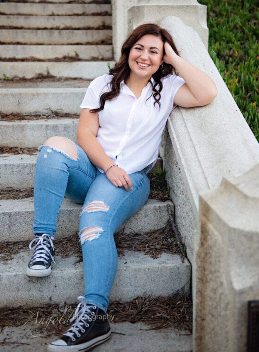 ACHS_WolfPrints's tweet photo. Samantha Becvar has been in Drama for 4 years. She has been in Water Polo as a Captain for 4 years, Softball for 3 years, and Track for 1 year. 

She plans to attend the University of Washington and major in either Mechanical Engineering or Computer Science. GO HUSKIES!! https://t.co/ufrI0knj1i