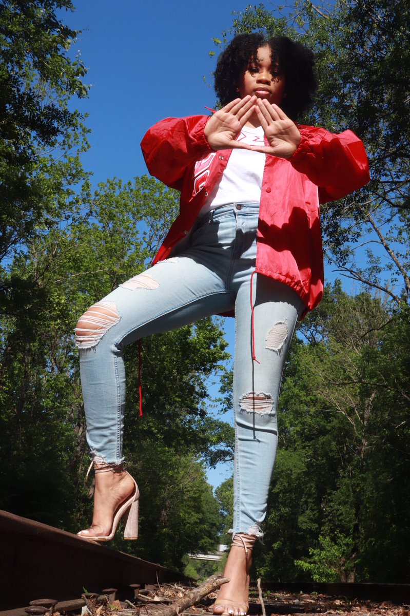 raaaach4's tweet photo. My biggest dream has finally come true, I am a woman of ΔΣΘ 
#DeltaEtaNoneGreater
#51VOR
#DeltaEtaAintDoneYet
@DeltaEta_DST https://t.co/qWzm3DmGOn