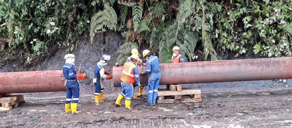 httpspbstwimgcommediaEVSB_ScX0AAau76formatjpgnamemedium