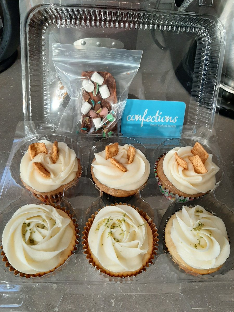 AEWomacks's tweet photo. Thanks so much for the Cinnamon Toast Crunch & Margarita Boozy Cupcakes! Love the extra mini egg fudge @JanelleBakes!! #IsolationSnacks https://t.co/9ExikkXYh3